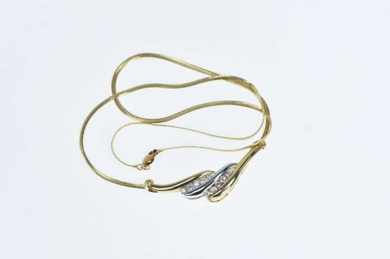 14K Yellow Gold 0.44 Ctw Diamond Wavy Herringbone Necklace