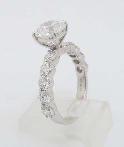 3.59CTW Diamond Ring