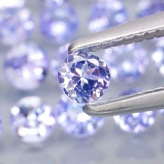 Stunning 3.36ct diamond cut Tanzanite set