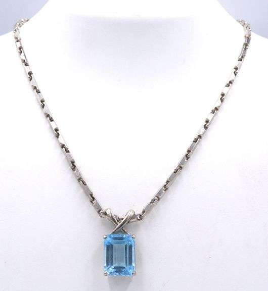 925 Sterling silver Blue topaz pendant on Italian chain necklace
