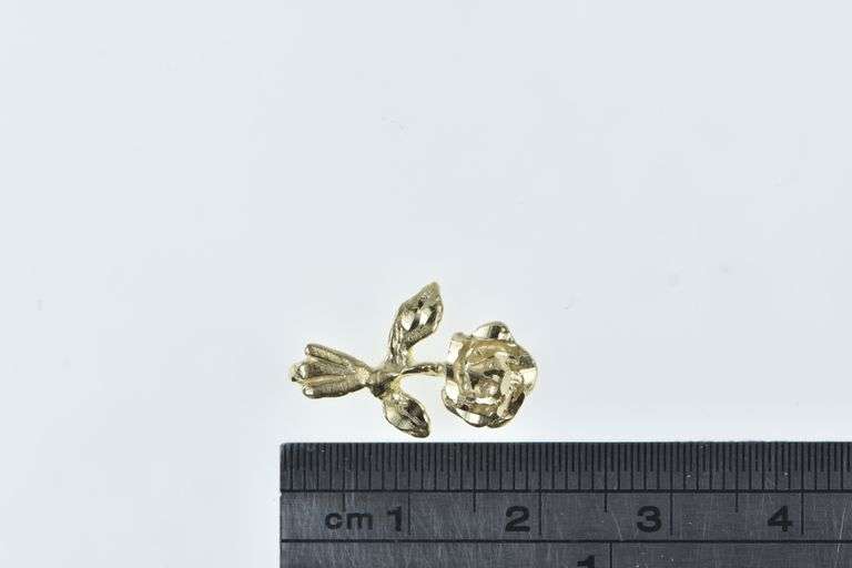 14K Yellow Gold Diamond Cut Rose Flower Romantic Pendant