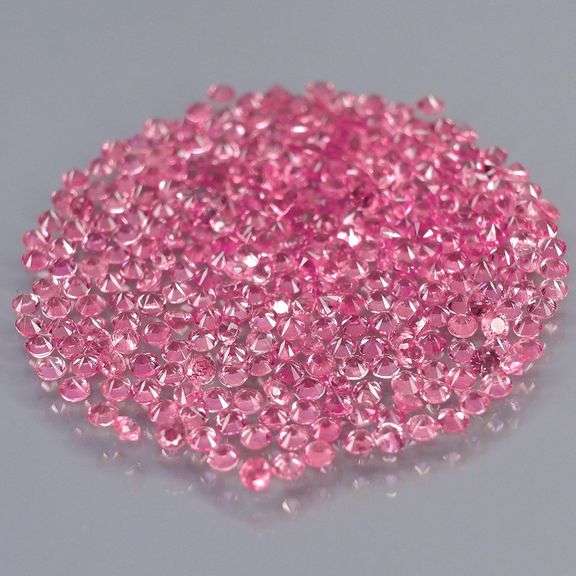 High grade 3.01ct pink Sapphire set