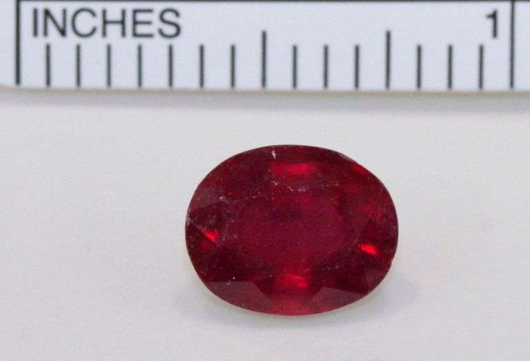 Elegant Natural Ruby - 4.00 cts.
