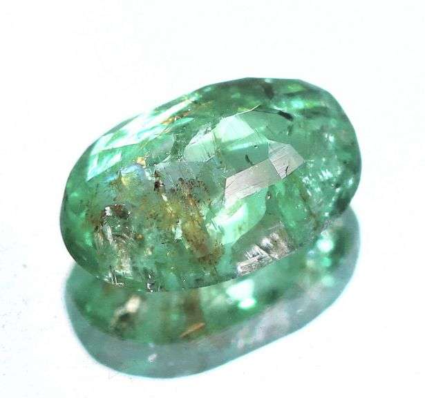Stunning 1.79ct bright green Colombian emerald