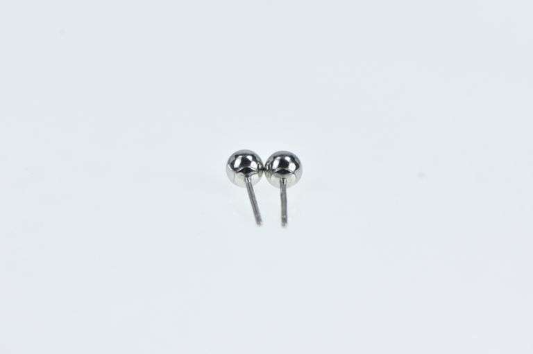 14K White Gold 4.0mm Round Ball Classic Vintage Stud Earrings