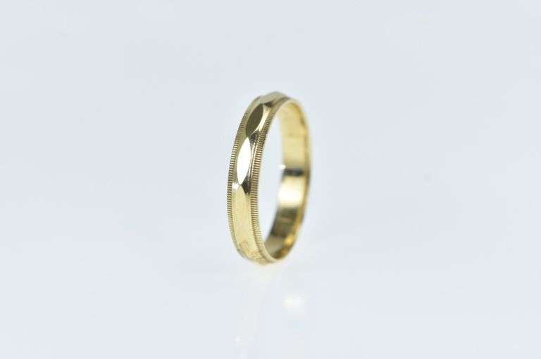 14K Yellow Gold 4.5mm Vintage Classic Men's Wedding Ring