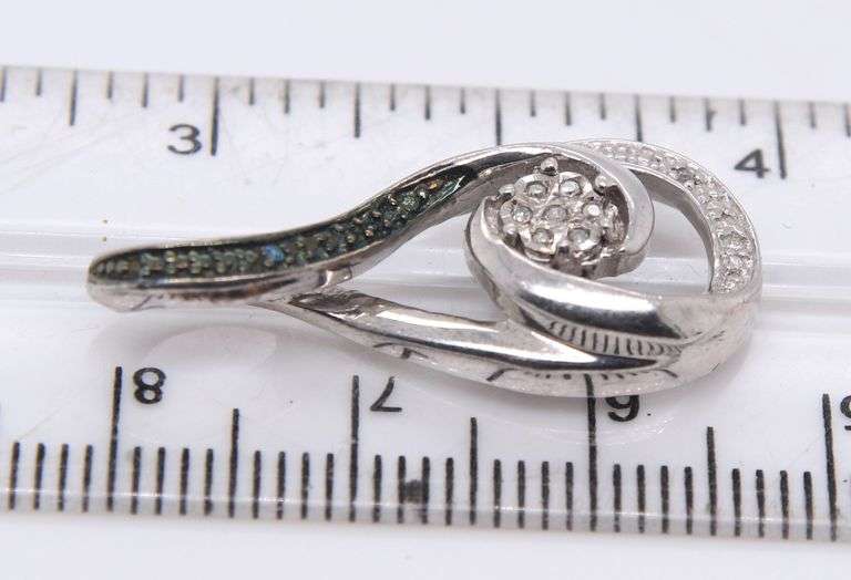 Lot of 2 Vintage Sterling Silver Pendants