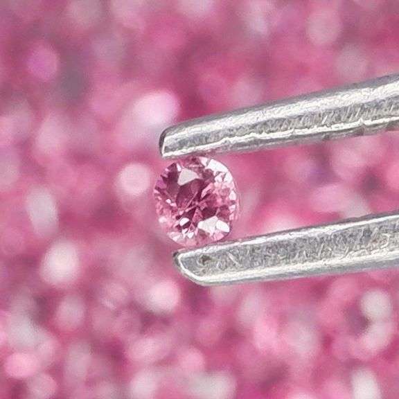 135 pieces! 2ct pink Sapphire set