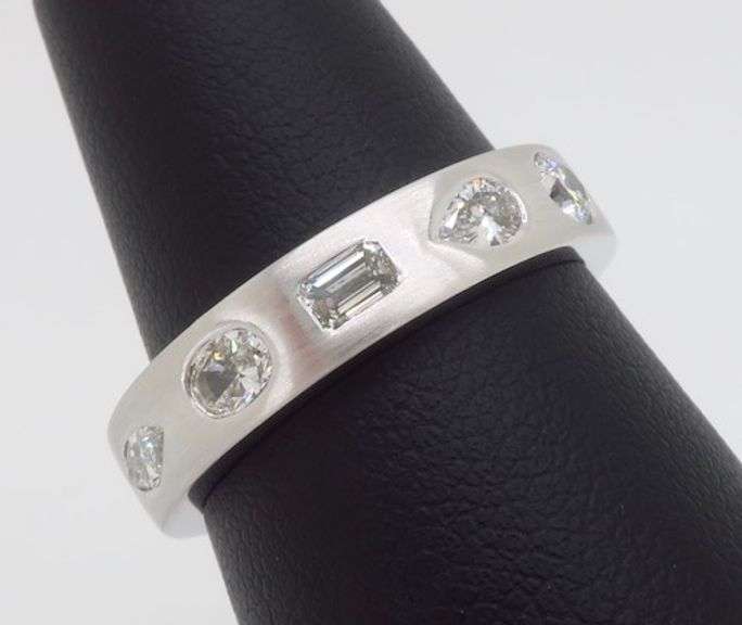 Designer KWIAT 1.37CTW Diamond Ring