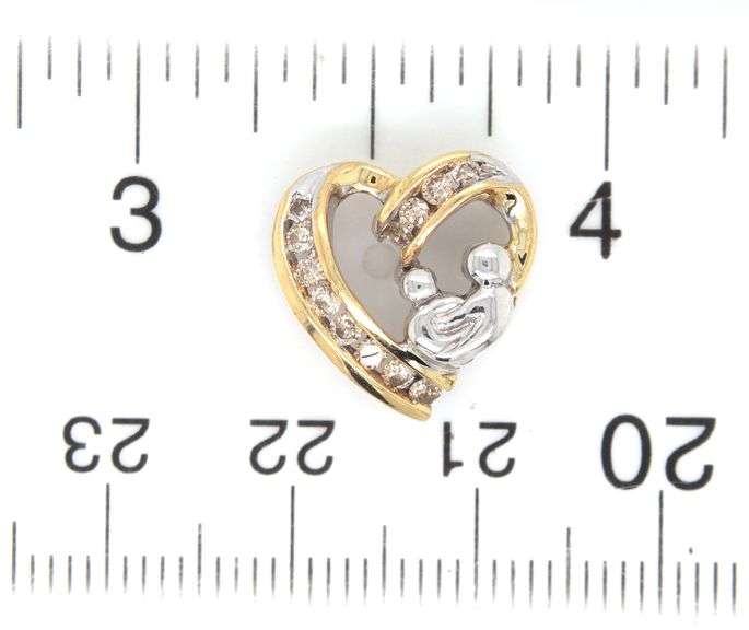 10kt Yellow gold Heart shaped diamond pendant