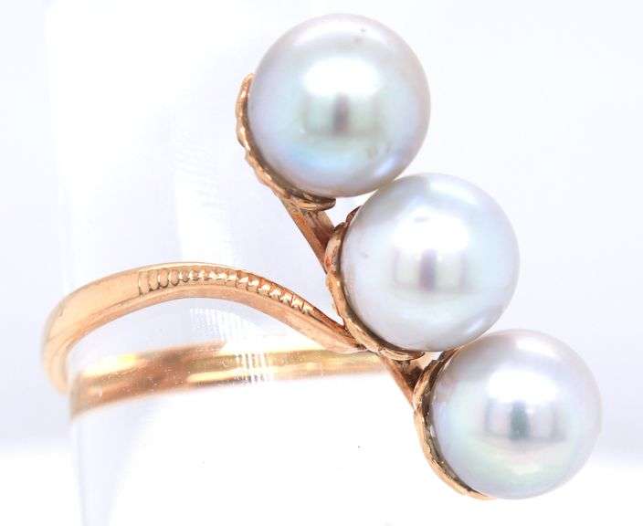 14kt Yellow gold 7.5-8mm Grey 3 pearls ring