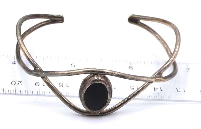 Group lot of 4 Vintage 925 sterling silver bangles