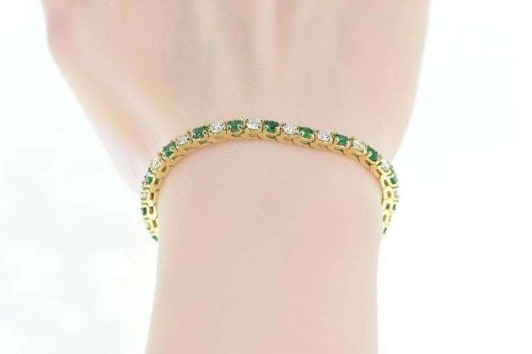 14K Yellow Gold 6.50 Ctw Emerald VS Diamond Tennis Bracelet