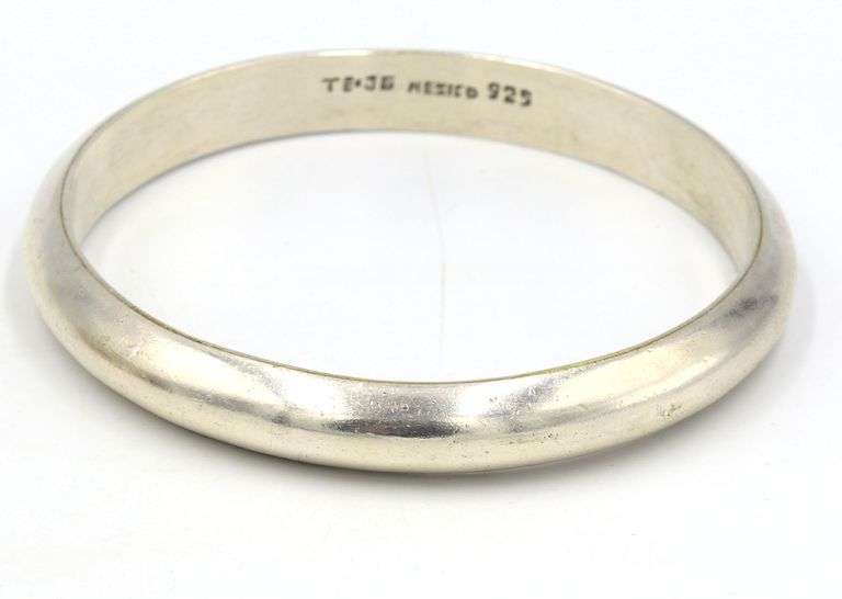 Group lot of 4 Vintage 925 sterling silver bangles