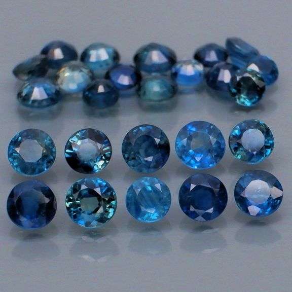Heated only! 4.80ct blue sapphire set