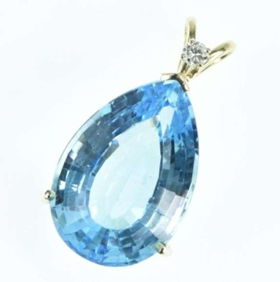 14K Yellow Gold Pear Blue Topaz Vintage Solitaire Pendant