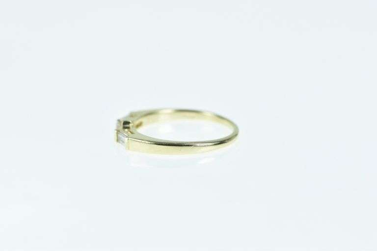 14K Yellow Gold 0.30 Ctw Baguette VS Diamond Band Ring