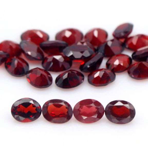 Ravishing wine red 14.25ct untreated Garnet set