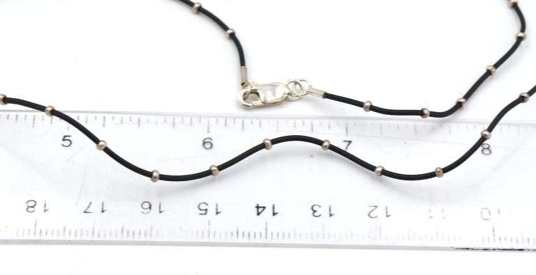 Group lot of mixed jewelry