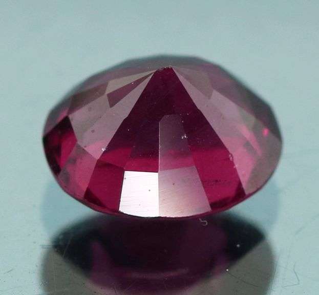 Amazing 2.06ct UNTREATED cherry red Rhodolite Garnet