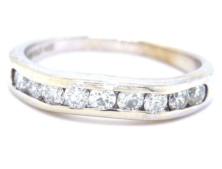 14kt White gold diamond band