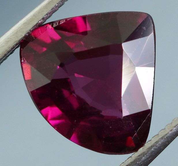 Untreated deep purple 2.04ct Rhodolite Garnet