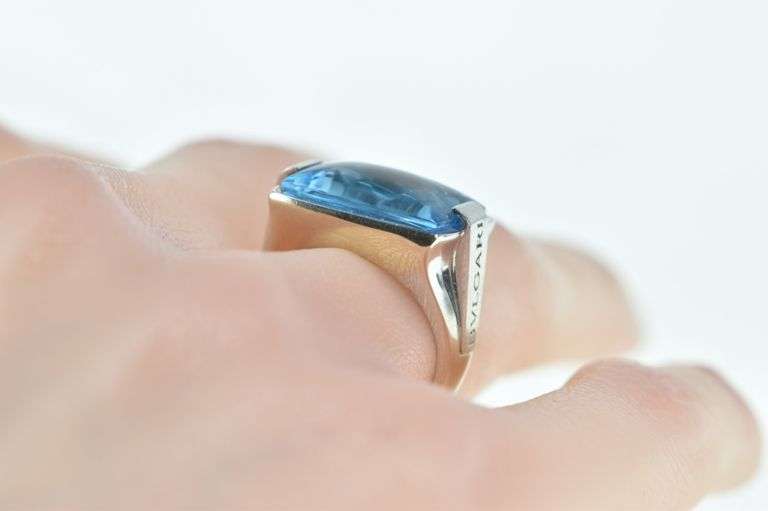 18K White Gold Bvlgari Blue Topaz Metropolis Designer Ring