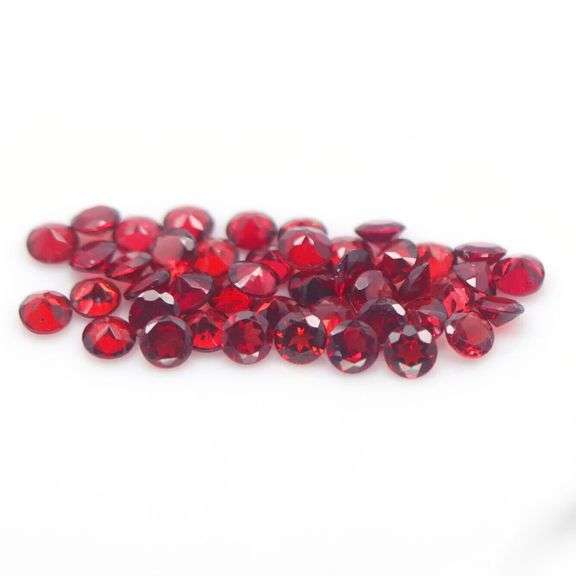 Ravishing wine red 12ct untreated Garnet set