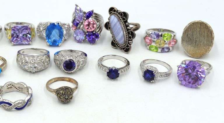 Group lot of Vintage 925 sterling silver rings