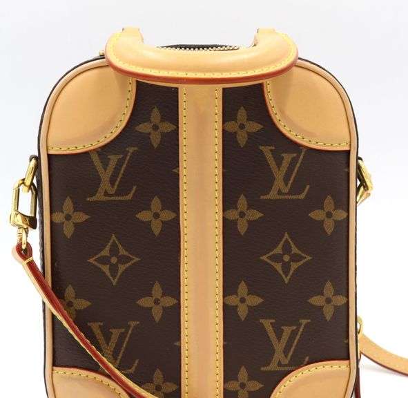 Louis Vuitton Vallisette Vertical monogram handbag