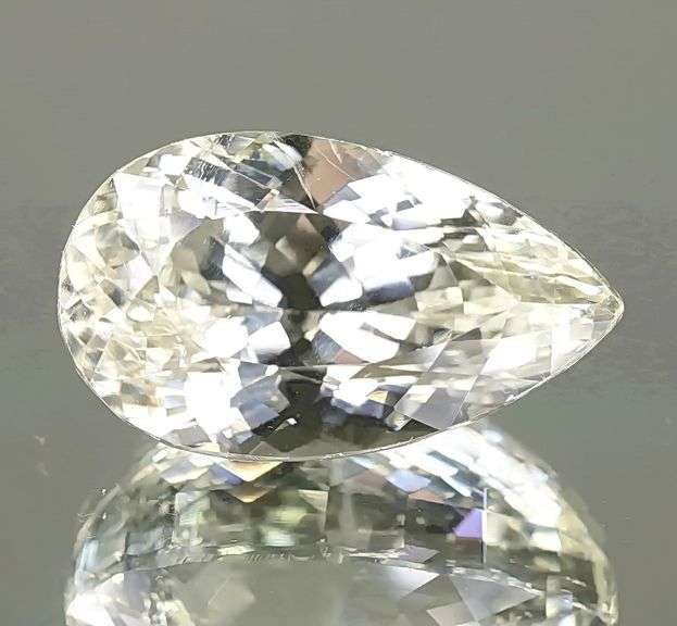 Outstanding 49.90ct high fire platinum blonde Kunzite