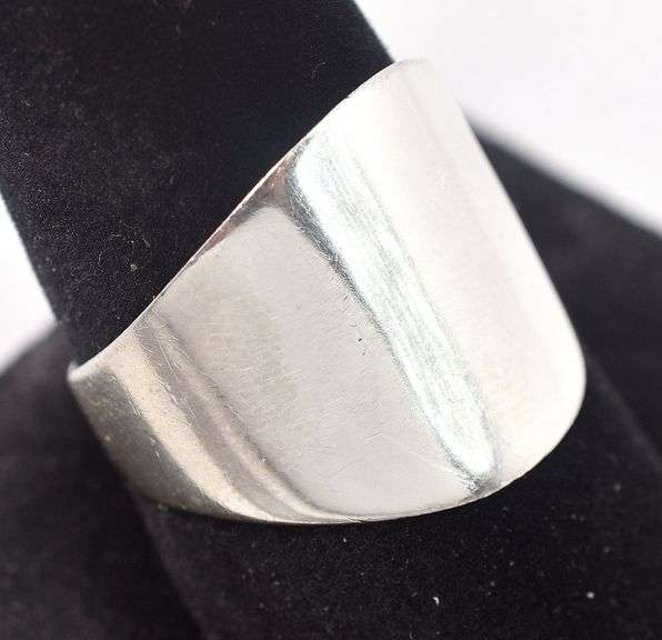 Wide Band Ring in Sterling Silver