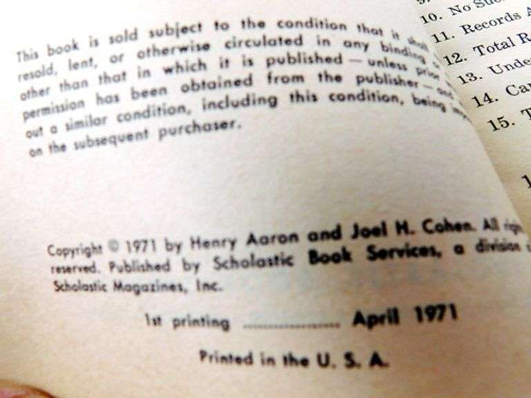 1971 Hammerin' Hank of the Braves Paperback Book