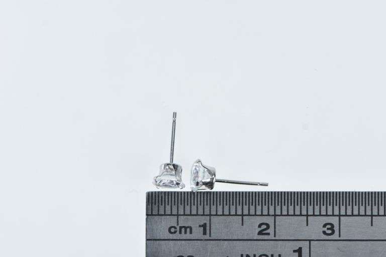 14K White Gold Solitaire Classic Vintage Stud Earrings