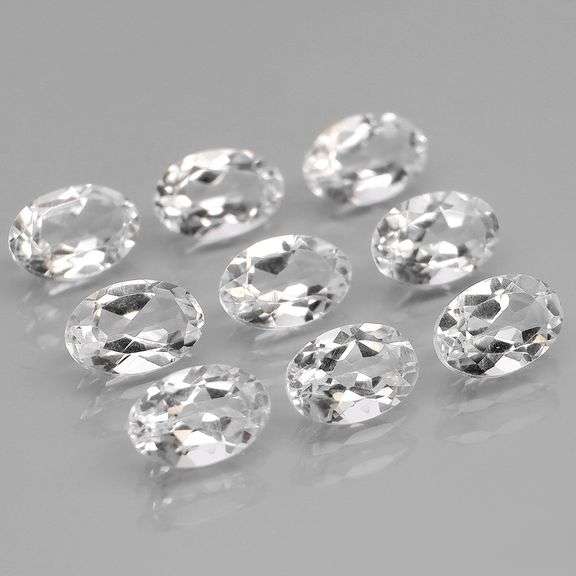 Glittering 5.09ct diamond white Topaz set