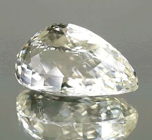 Outstanding 49.90ct high fire platinum blonde Kunzite