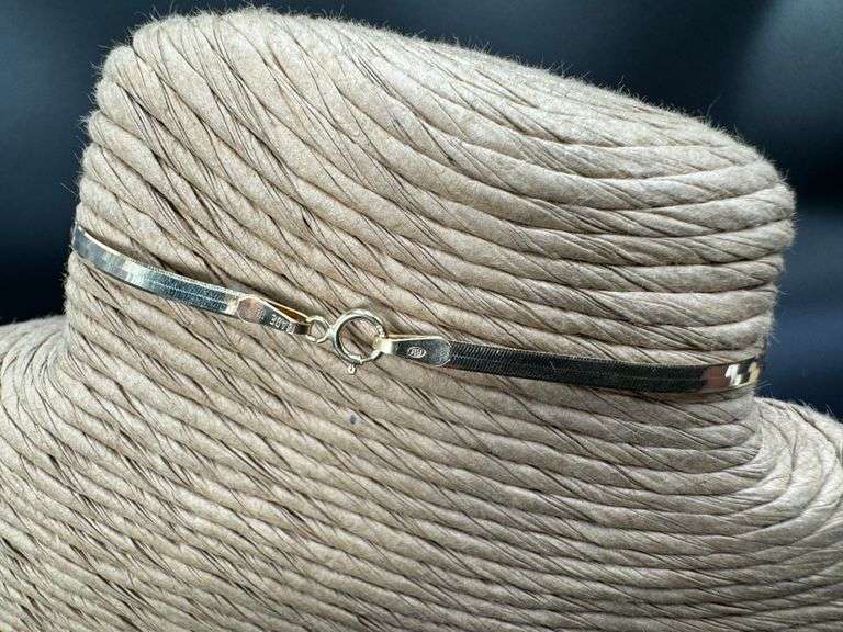 10k Yellow Gold 3mm Herringbone 8" Bracelet