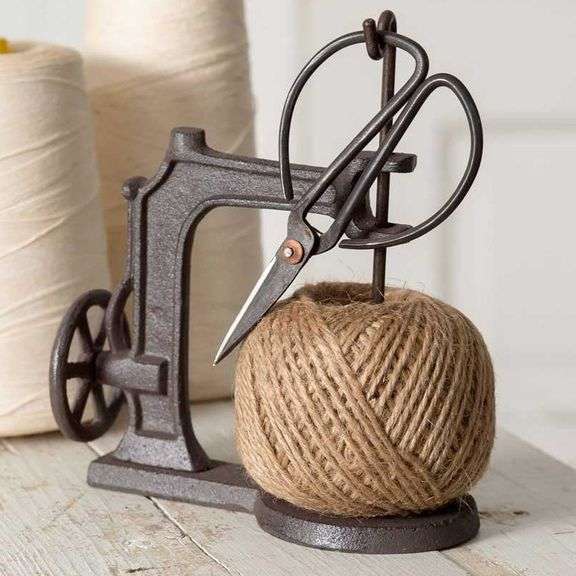 Rustic Farmhouse Vintage Sewing Machine