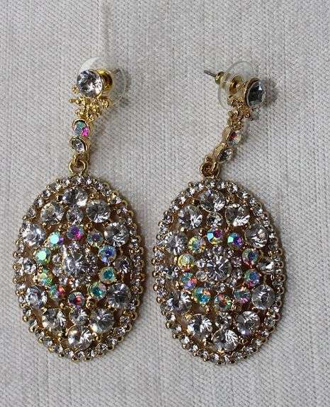 A Very Sexy  Fashion  Design Earrings