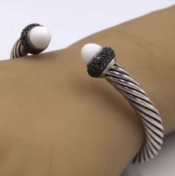 David Yurman Candy cuff white Agate and black diamonds
