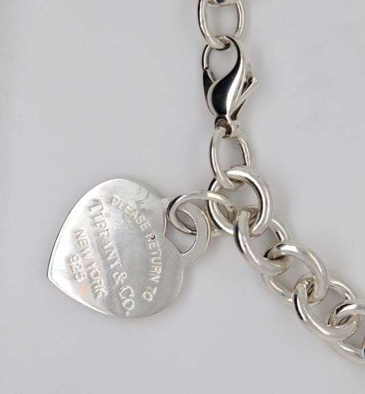 Tiffany & Co Heart tag charm bracelet in 925 sterling silver