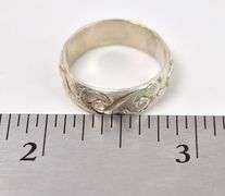Flower Engraved Ring in Sterling Silver
