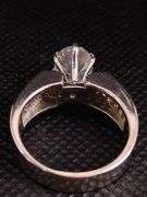 OVAL EXCELLENCE IN 14K WHITE GOLD
