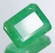 Nice green 2.33ct classic Colombian Emerald