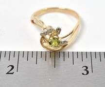 Dazzling 14K Yellow Gold Peridot and Diamond Gemstone Ring