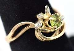 Dazzling 14K Yellow Gold Peridot and Diamond Gemstone Ring