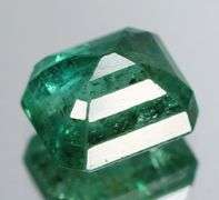 Bright green! 2.37ct Emerald