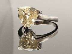 Rare 3.85 Ct VVs1 Trillion Cut Lab Simulated Diamond Ring
