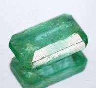 Beautiful green 2.56ct Colombian emerald