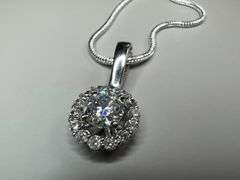 Dazzling 2 Ct VVs1 H-I White Fire Moisnite Pendant
